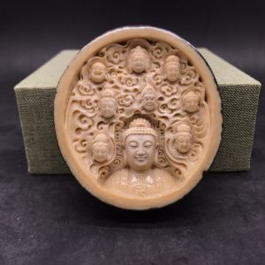 猛犸象牙万佛朝宗蓝皮圆牌挂件