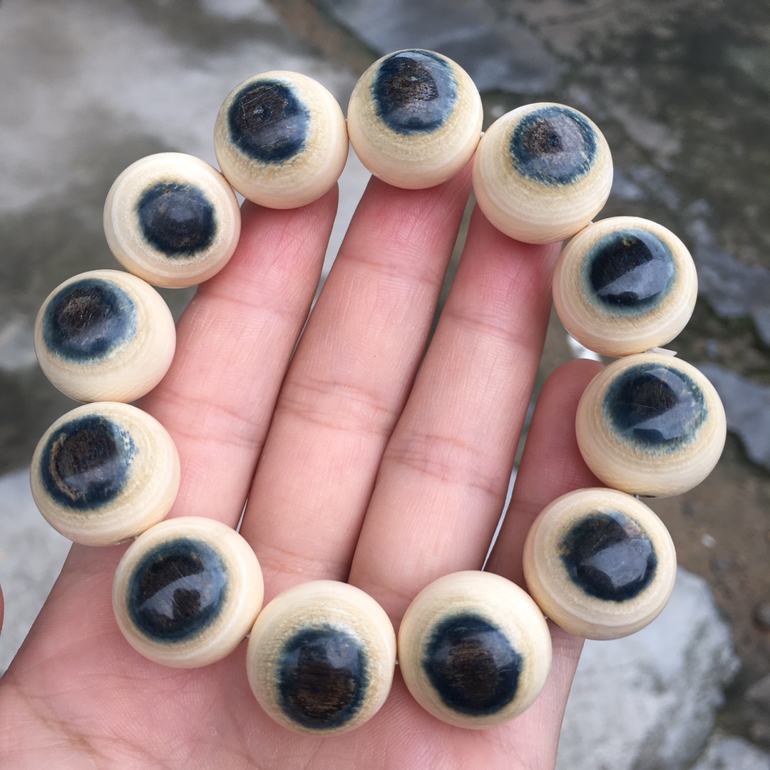 猛犸象牙蓝眼睛是什么？