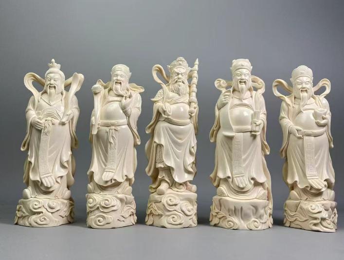 猛犸象牙会开裂吗？怎么保养才能越戴越亮？