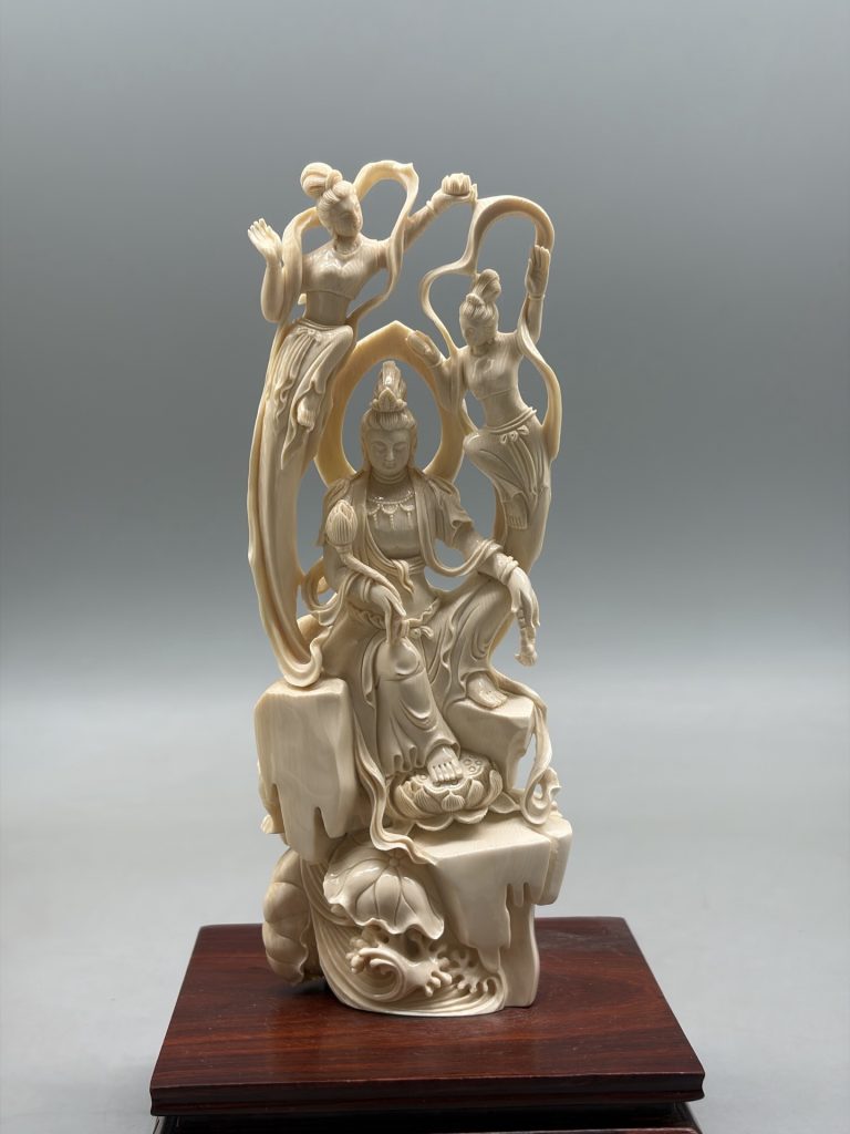 猛犸牙摆件有收藏价值吗？解析猛犸象牙摆件的收藏意义与市场价值