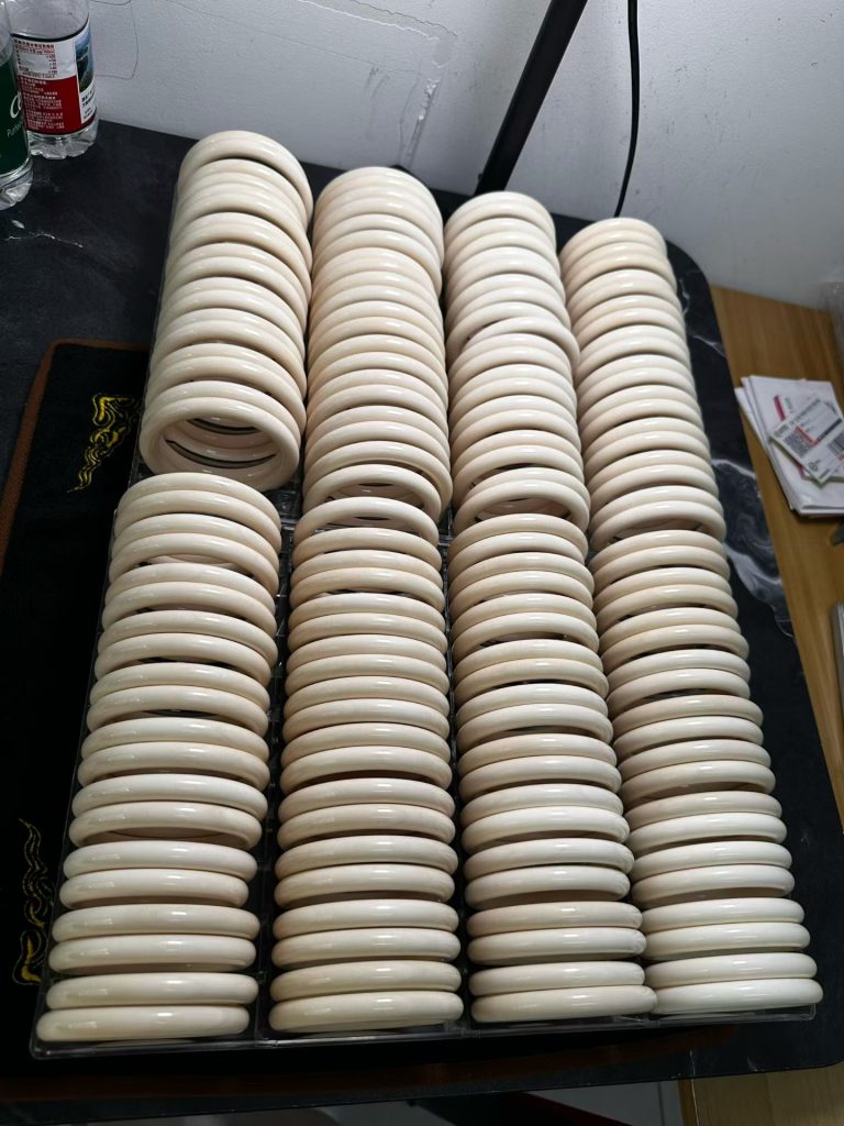 精品猛犸象牙手镯